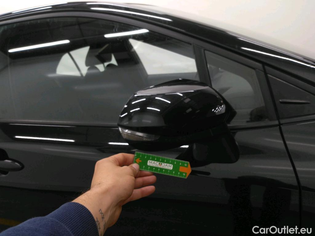  Toyota  Corolla TOYOTA  / 2018 / 5P / Berline Hybride 122h Dynamic Business Stage Acad #19