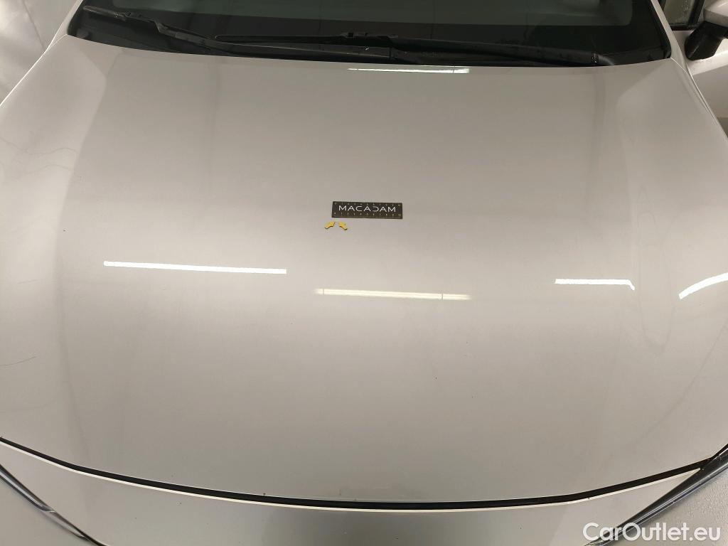  Toyota  Corolla TOYOTA  / 2018 / 5P / Berline Hybride 122h Dynamic Business Beyond Zer #3