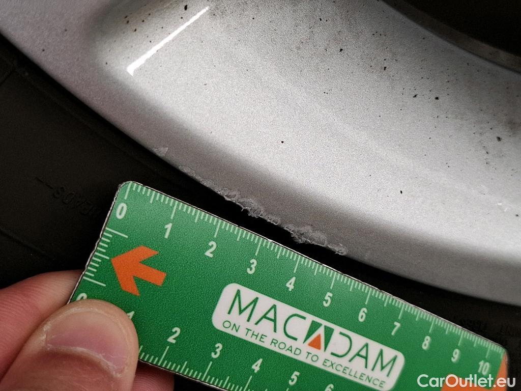  Toyota  C-HR TOYOTA  / 2016 / 5P / SUV 2.0 HYBRIDE 184 DYN BUS STAGE ACA #4