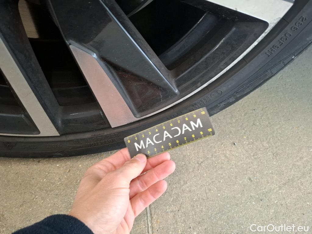  Peugeot  508 PEUGEOT  / 2018 / 5P / Berline HYBRID 225 E-EAT8 GT #21