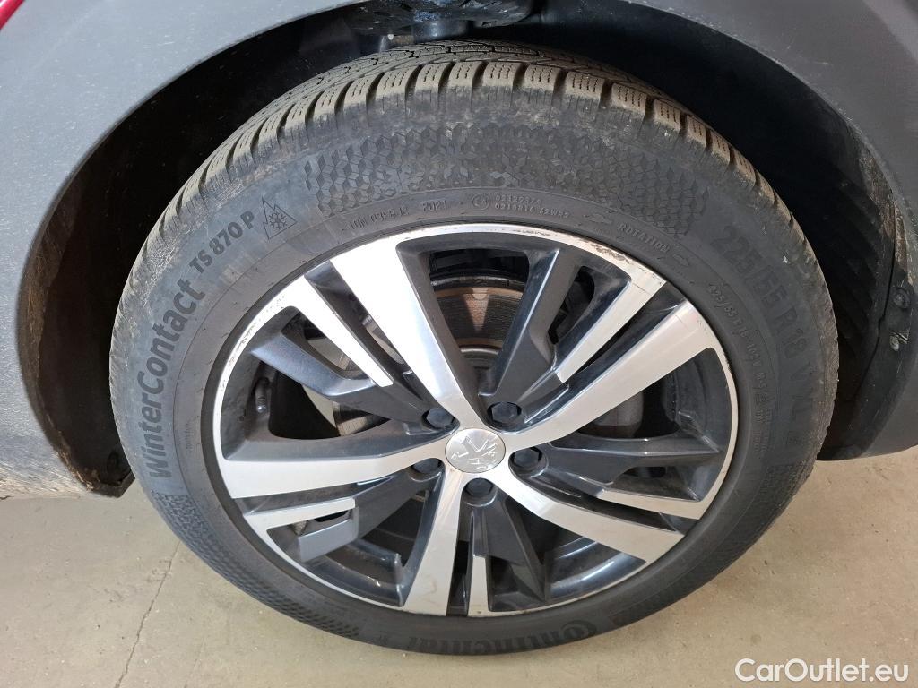  Peugeot  3008 PEUGEOT  / 2016 / 5P / SUV Puretech 180 S&S EAT8 GT LINE #38