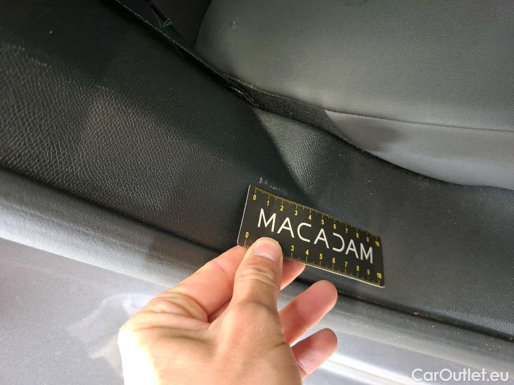  Peugeot  508 PEUGEOT  / 2018 / 5P / Berline HYBRID 225 E-EAT8 GT #63