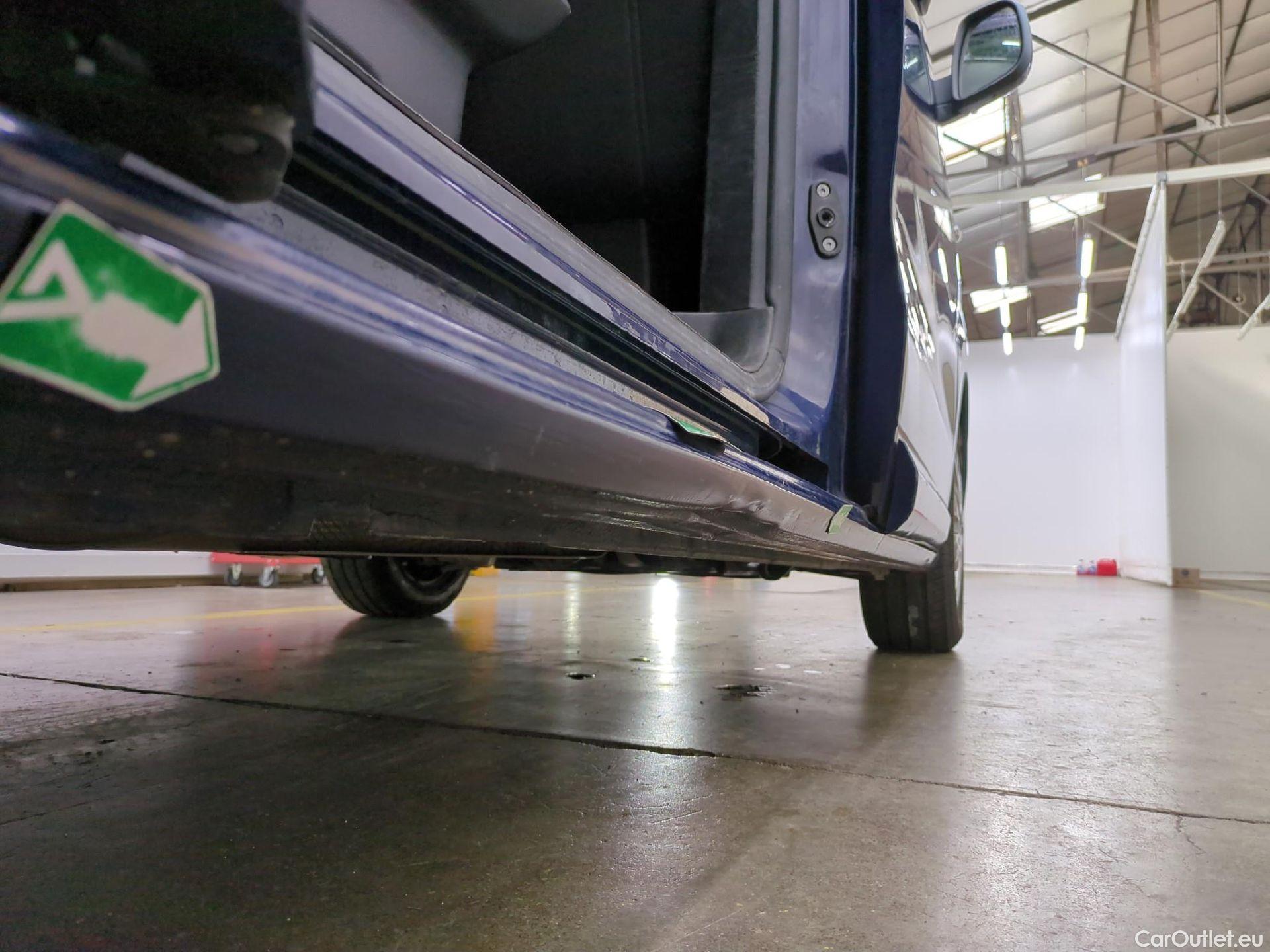  Peugeot  Expert Traveller Business L2 1.5 HDi 120CV BVM6 E6dT #80