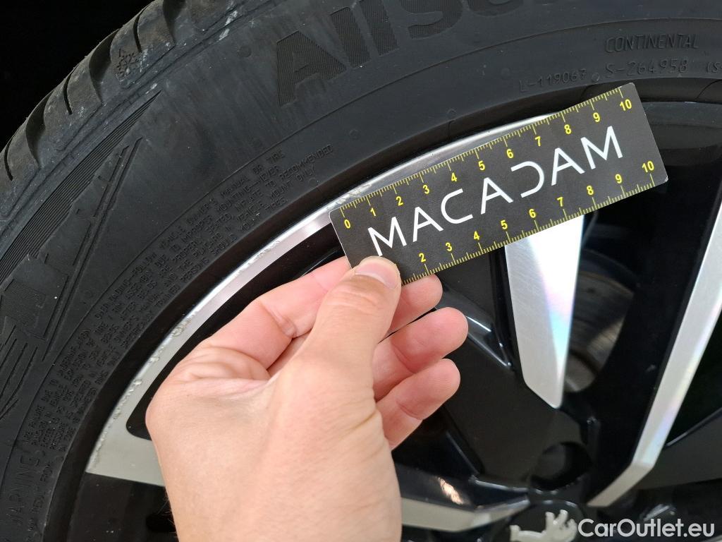  Peugeot  508 PEUGEOT  / 2018 / 5P / Berline HYBRID 225 E-EAT8 GT #44