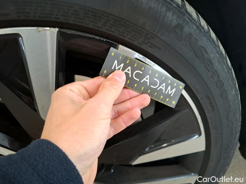  Peugeot  508 PEUGEOT  / 2018 / 5P / Berline HYBRID 225 E-EAT8 GT #19