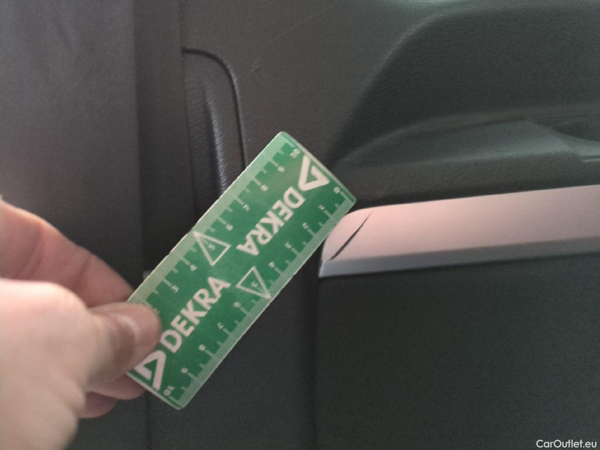  Peugeot  Expert Traveller Business L2 1.5 HDi 120CV BVM6 E6dT #92