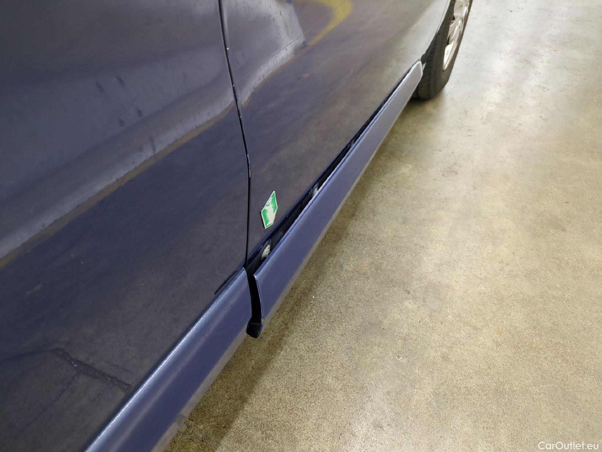  Peugeot  Expert Traveller Business L2 1.5 HDi 120CV BVM6 E6dT #83