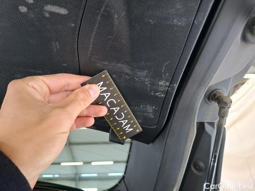  Peugeot  3008 PEUGEOT  / 2016 / 5P / SUV Puretech 180 S&S EAT8 GT LINE #57