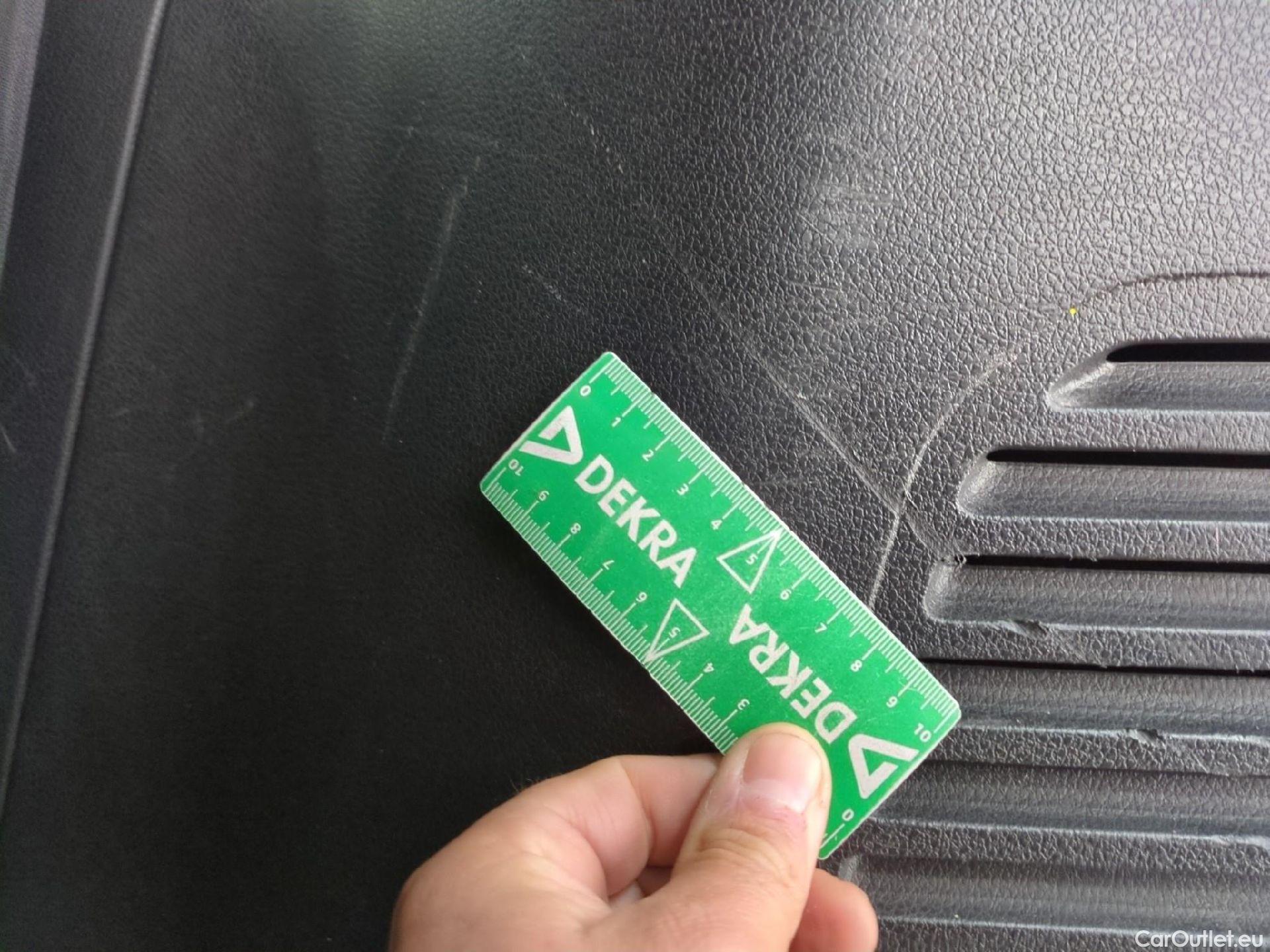  Peugeot  Expert Traveller Business L2 1.5 HDi 120CV BVM6 E6dT #47