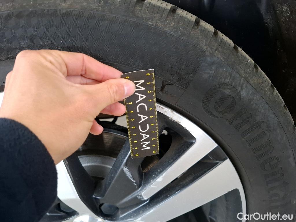  Peugeot  3008 PEUGEOT  / 2016 / 5P / SUV Puretech 180 S&S EAT8 GT LINE #21