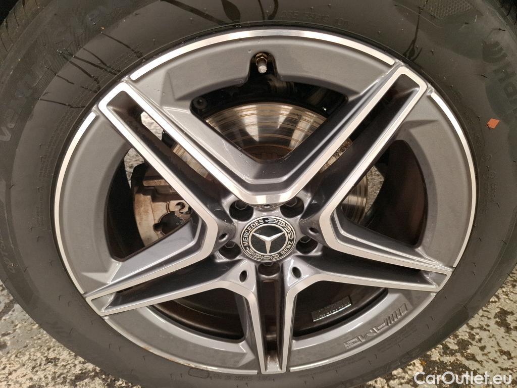  Mercedes  G-Klasee MERCEDES-BENZ GLC / 2019 / 5P / SUV 2.0 GLC 300 E AMG LINE 4MATIC #24