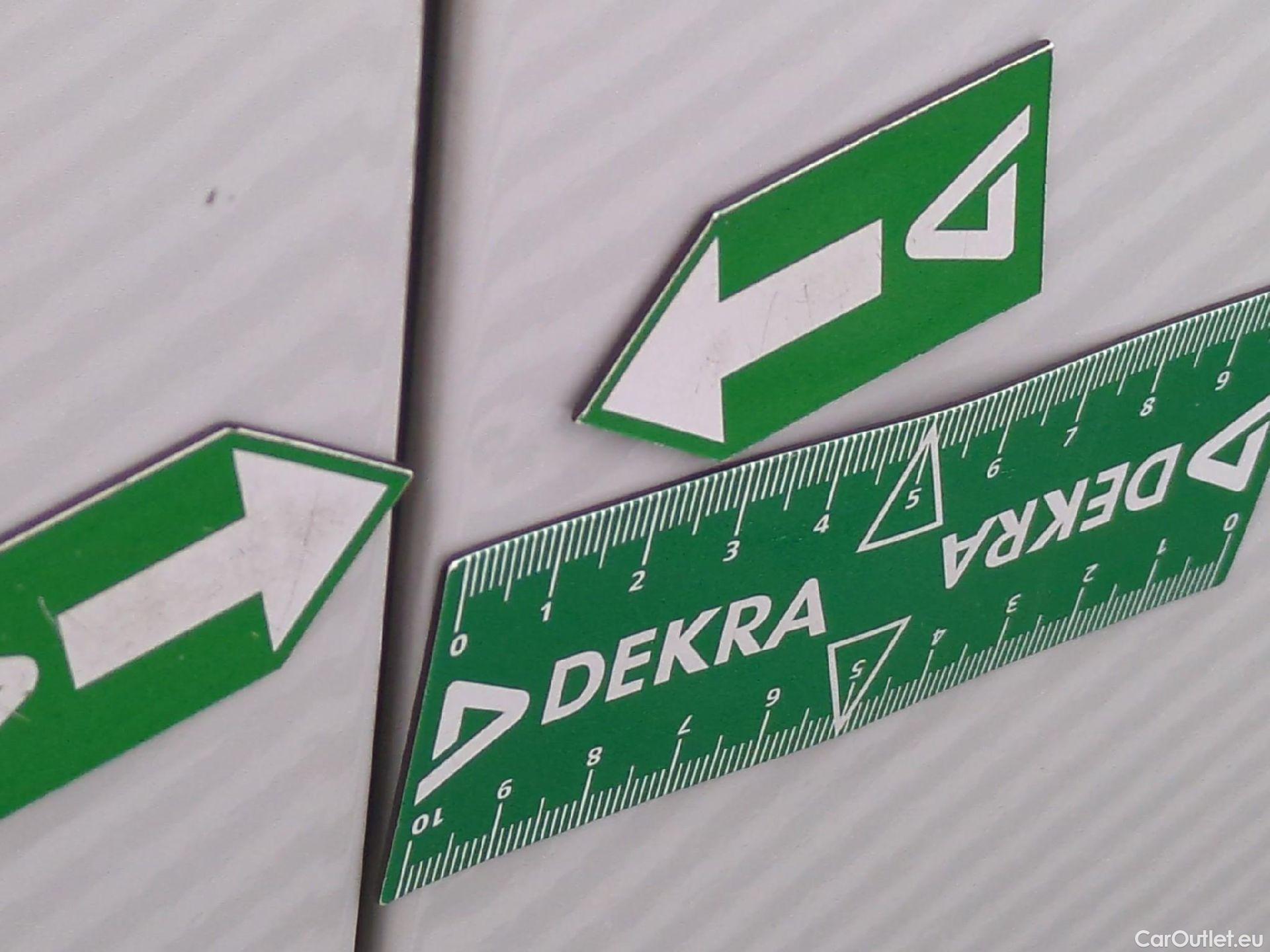  Peugeot  2008  Allure Pack 1.5 HDi 130CV BVA8 E6d #11