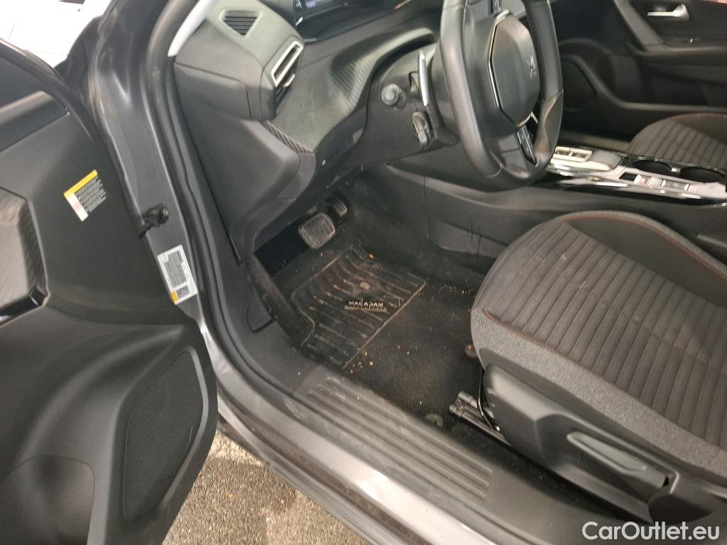  Peugeot  2008  Active Pack 1.2 PureTech 130CV BVA8 E6d #1