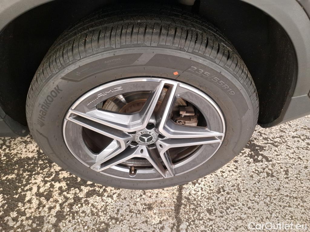  Mercedes  G-Klasee MERCEDES-BENZ GLC / 2019 / 5P / SUV 2.0 GLC 300 E AMG LINE 4MATIC #19