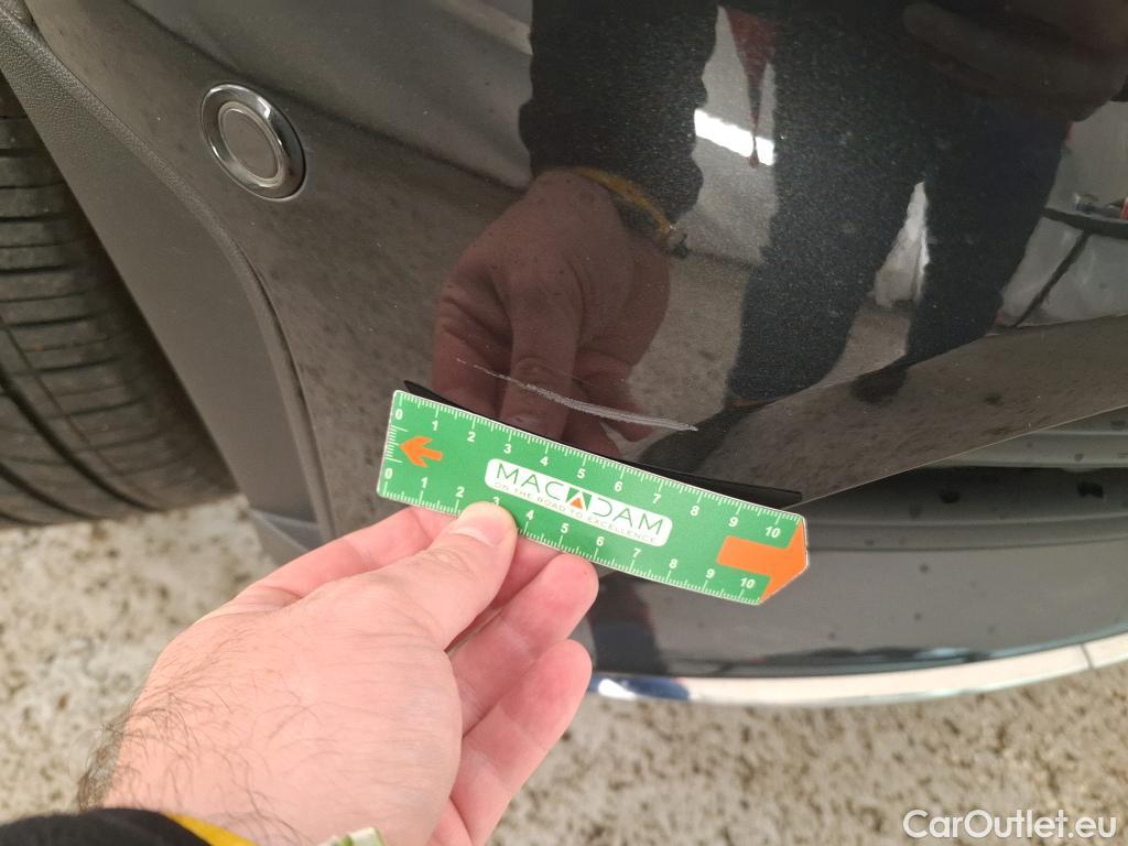  Mercedes  G-Klasee MERCEDES-BENZ GLC / 2019 / 5P / SUV 2.0 GLC 300 E AMG LINE 4MATIC #29