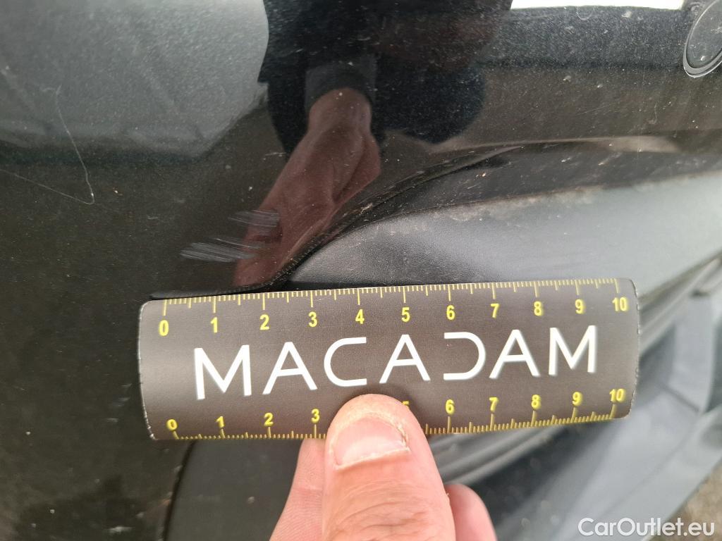  Bmw  Serie 1 BMW Série 1 / 2019 / 5P / Berline 116i Business Design #24