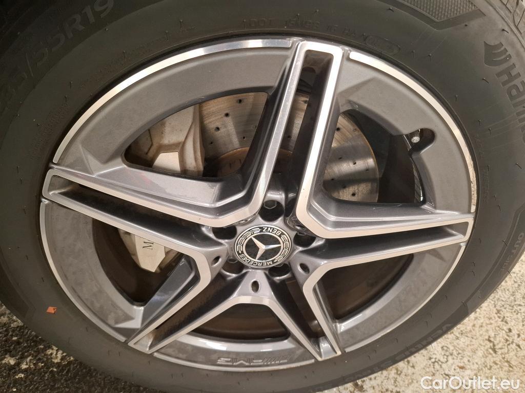  Mercedes  G-Klasee MERCEDES-BENZ GLC / 2019 / 5P / SUV 2.0 GLC 300 E AMG LINE 4MATIC #2