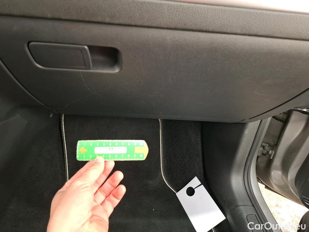  Volkswagen  Golf  VII Berline Trendline Business BMT 1.0 TSI 115CV BVM6 E6dT #12