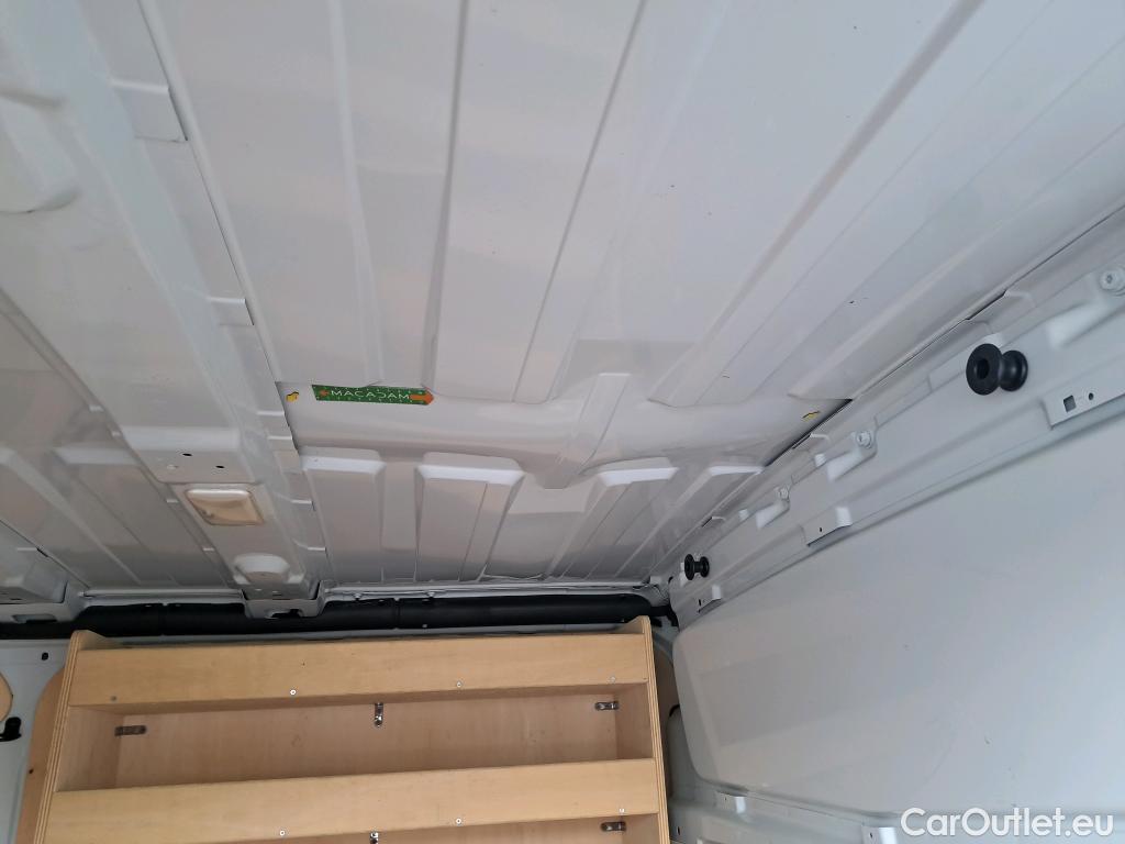  Renault  Trafic  Furgon Grand Confort L1H1 1200 1.6 dCi 125CV BVM6 E6 #1