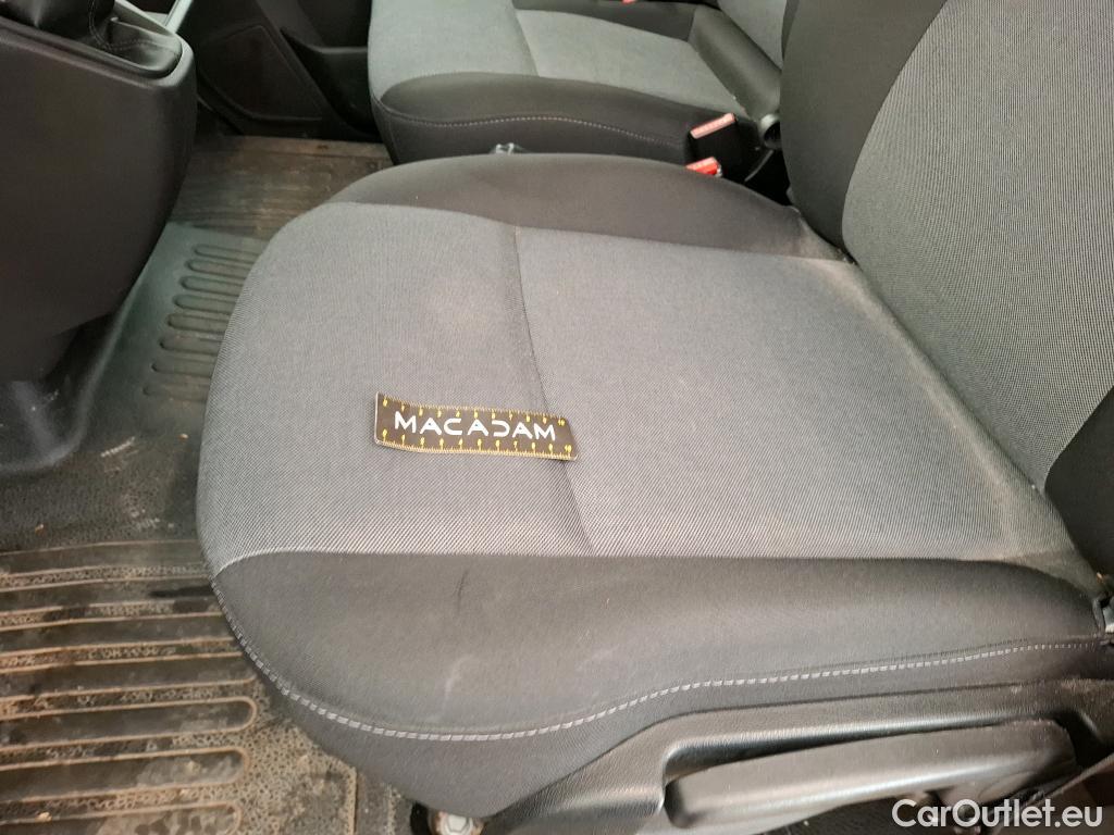  Renault  Master RENAULT   2019  4P  Fourgon tôlé FG Tr CF F3300 L2H2 Blue dCi 135 #23