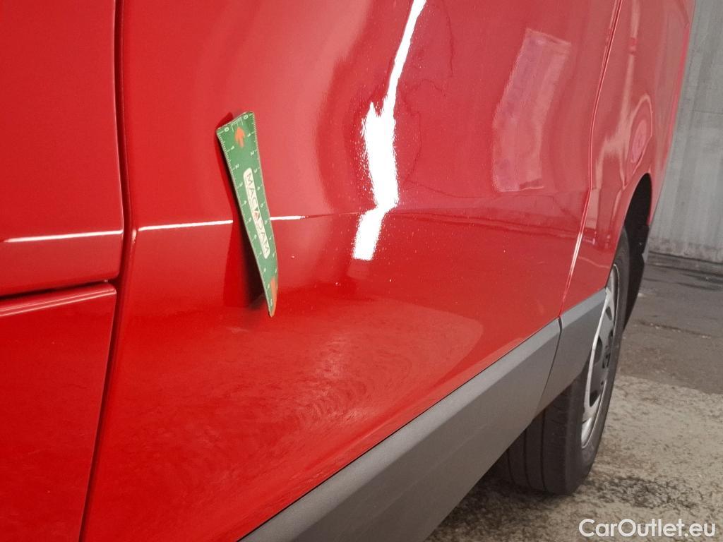  Renault  Trafic  Fourgon L2H1 3T Grand Confort 2.0 dCi 130CV BVM6 E6d #4