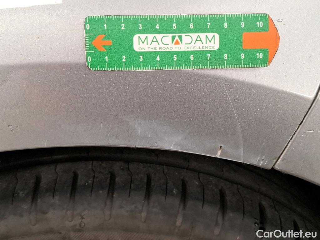  Volkswagen  Golf  VII Berline Trendline Business BMT 1.0 TSI 115CV BVM6 E6dT #4