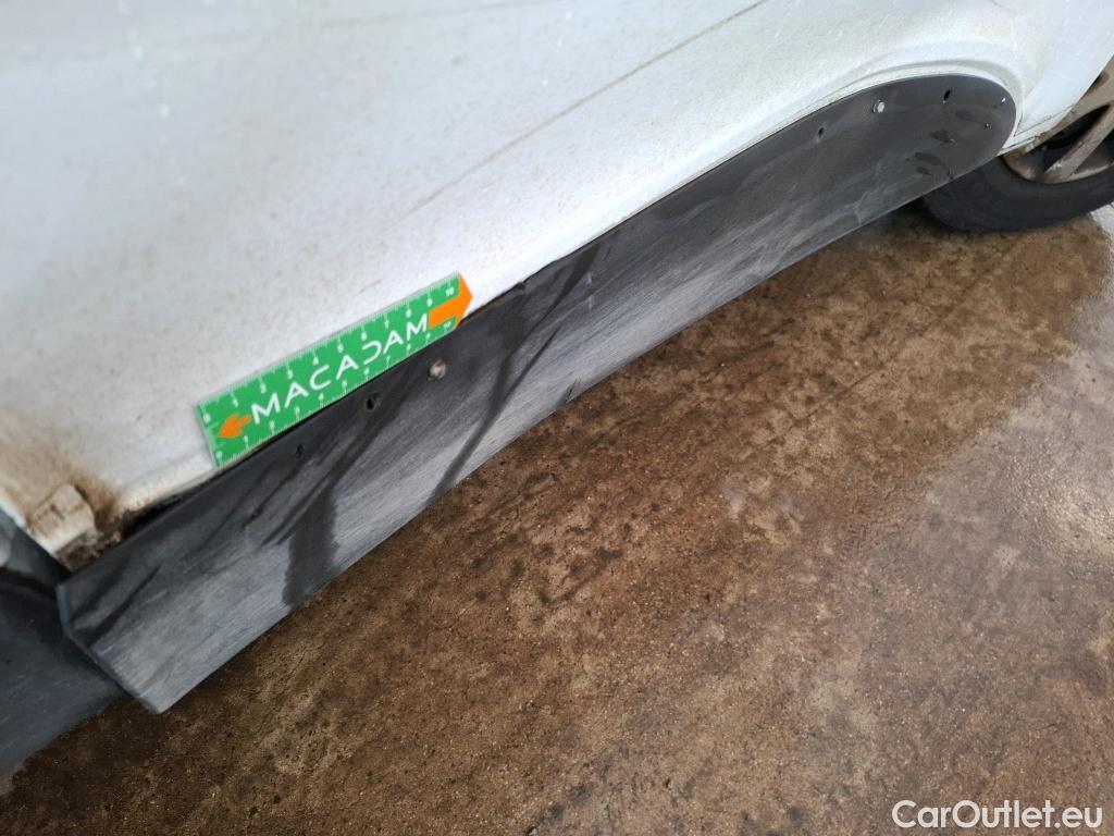  Renault  Trafic RENAULT  / 2019 / 4P / Fourgon tole FG GCF L1H1 1000 dCi 120 #52