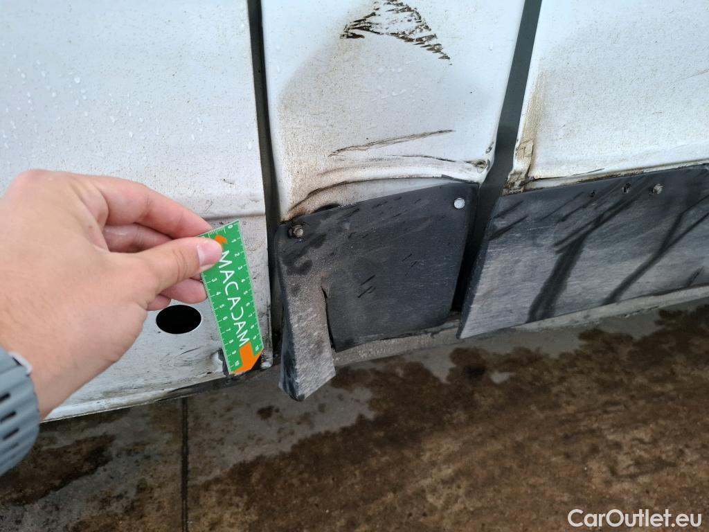  Renault  Trafic RENAULT  / 2019 / 4P / Fourgon tole FG GCF L1H1 1000 dCi 120 #64