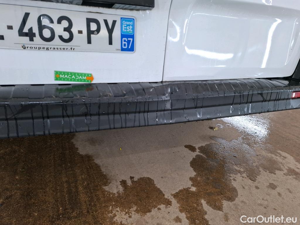  Renault  Trafic RENAULT  / 2019 / 4P / Fourgon tole FG GCF L1H1 1000 dCi 120 #35