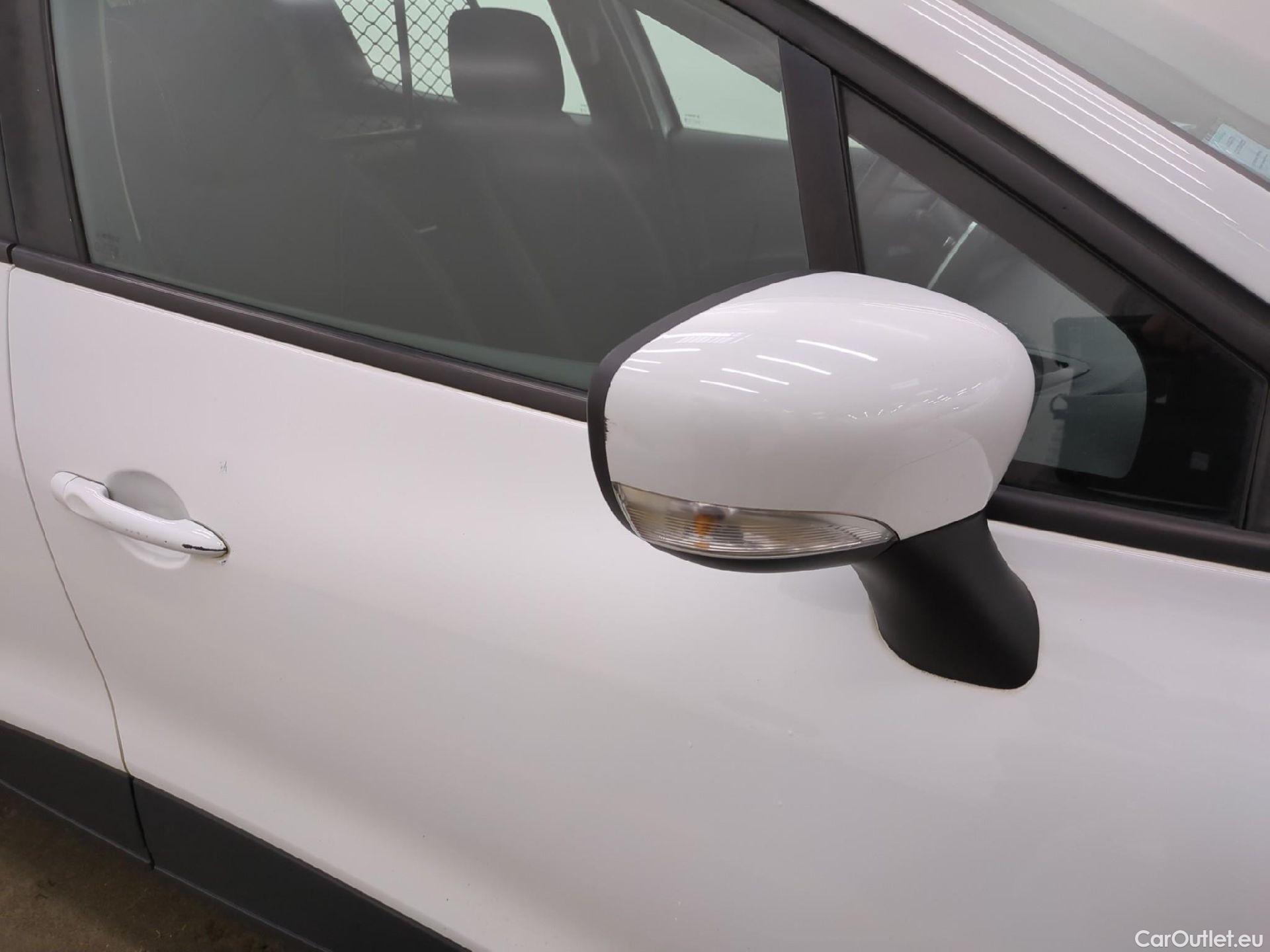  Renault  Clio  IV Air MediaNav 1.5 dCi 90CV BVM5 E6 #10