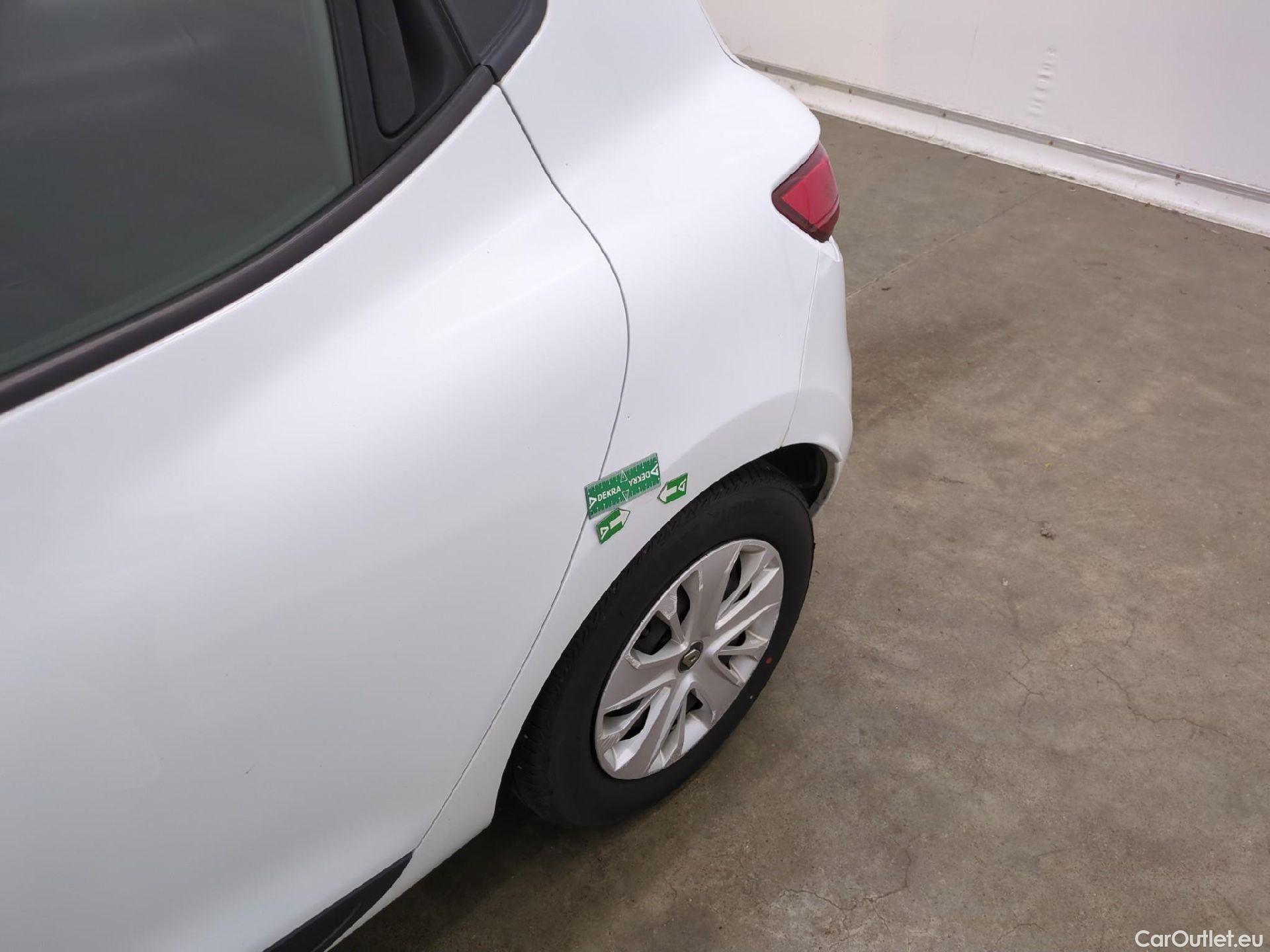  Renault  Clio  IV Air MediaNav 1.5 dCi 90CV BVM5 E6 #20