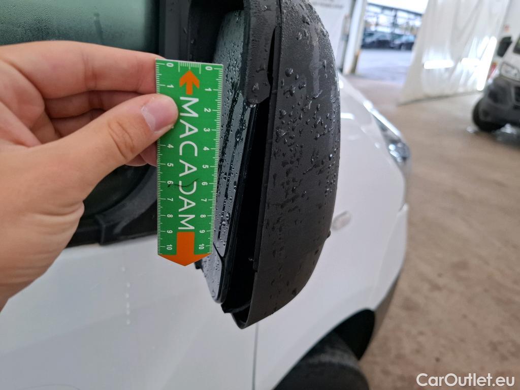  Renault  Trafic RENAULT  / 2019 / 4P / Fourgon tole FG GCF L1H1 1000 dCi 120 #37