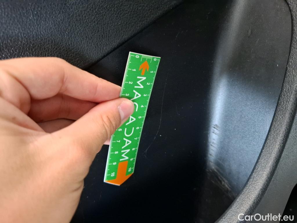  Renault  Trafic RENAULT  / 2019 / 4P / Fourgon tole FG GCF L1H1 1000 dCi 120 #56