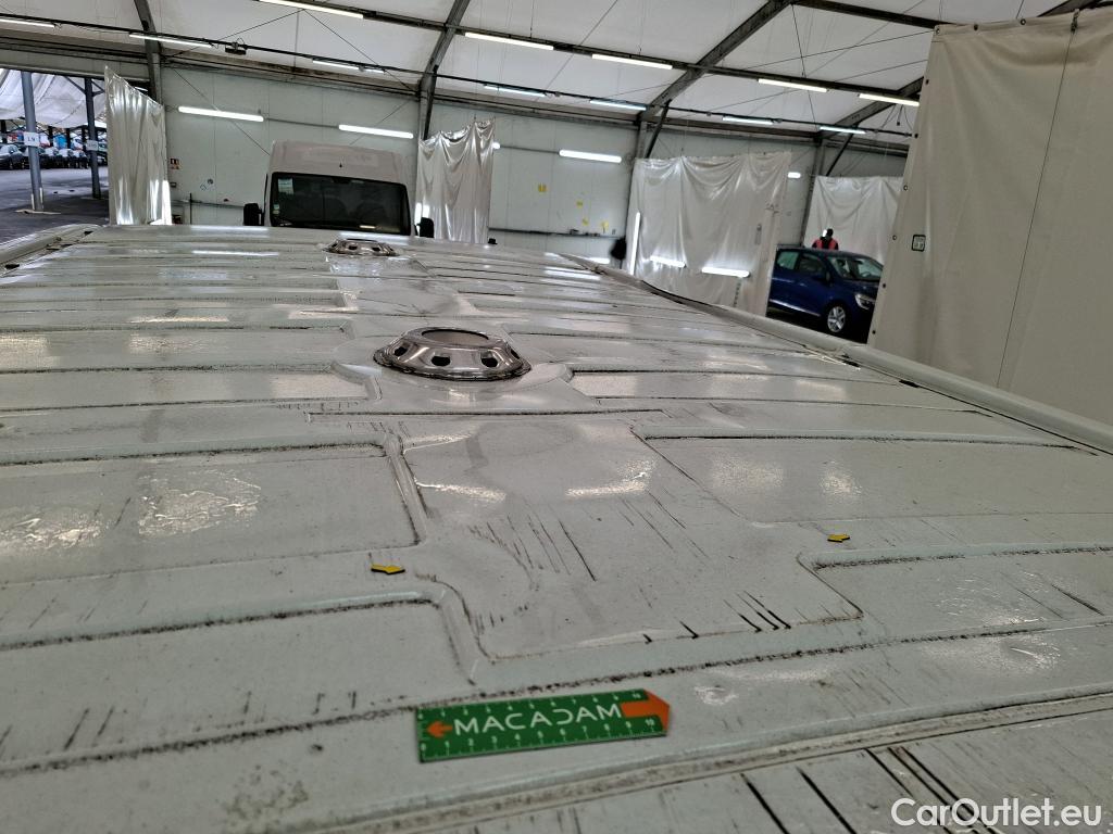  Renault  Trafic RENAULT  / 2019 / 4P / Fourgon tole FG GCF L1H1 1000 dCi 120 #1