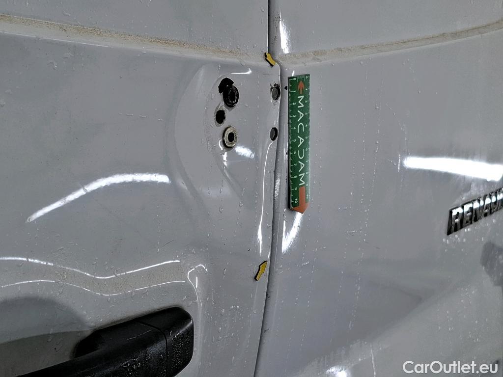  Renault  Trafic RENAULT  / 2019 / 4P / Fourgon tole FG GCF L1H1 1000 dCi 120 #23