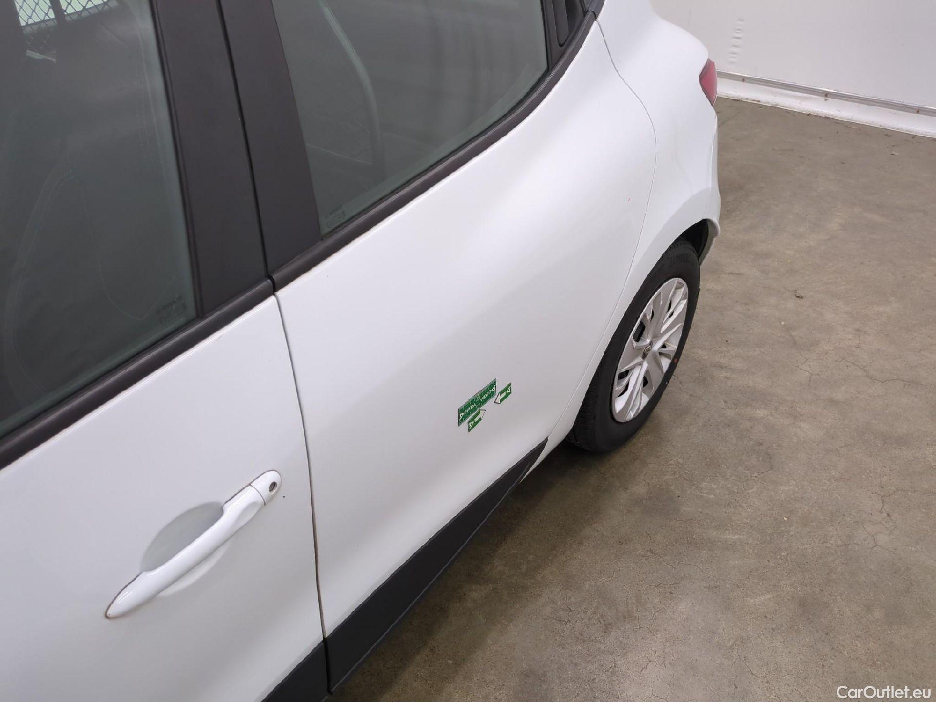  Renault  Clio  IV Air MediaNav 1.5 dCi 90CV BVM5 E6 #18