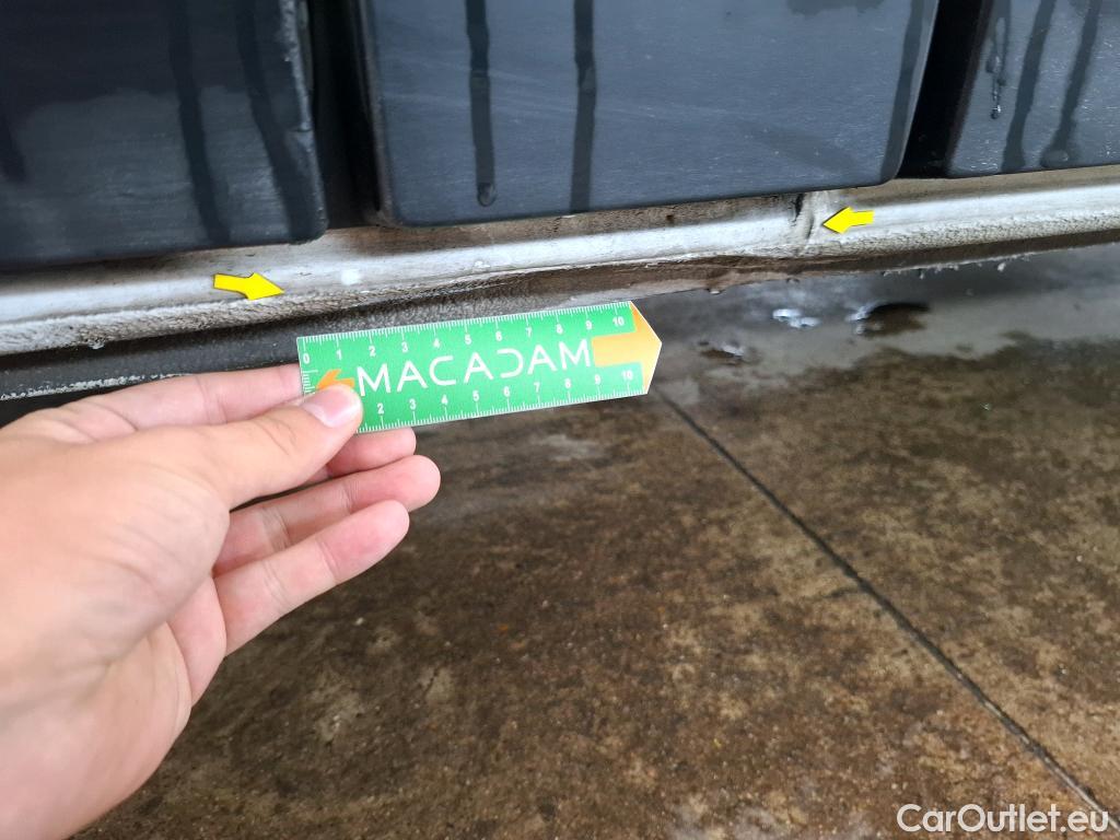  Renault  Trafic RENAULT  / 2019 / 4P / Fourgon tole FG GCF L1H1 1000 dCi 120 #39