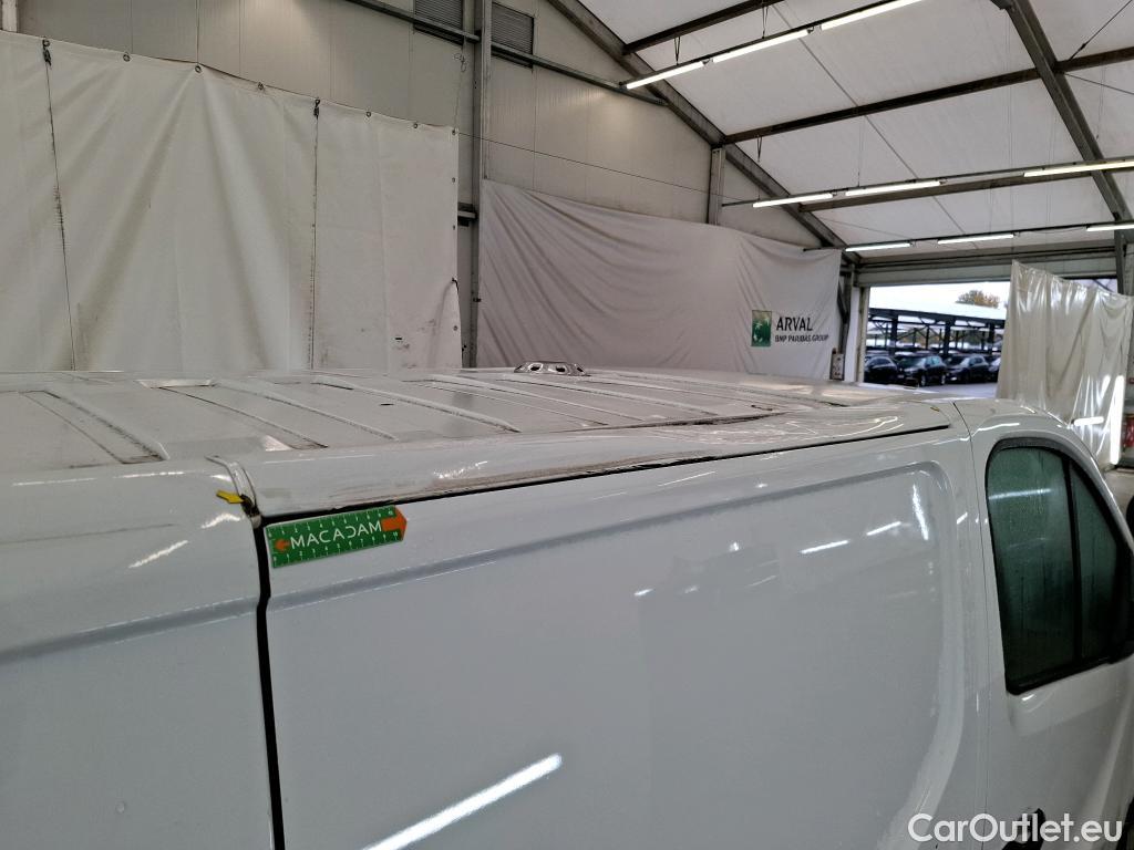  Renault  Trafic RENAULT  / 2019 / 4P / Fourgon tole FG GCF L1H1 1000 dCi 120 #29