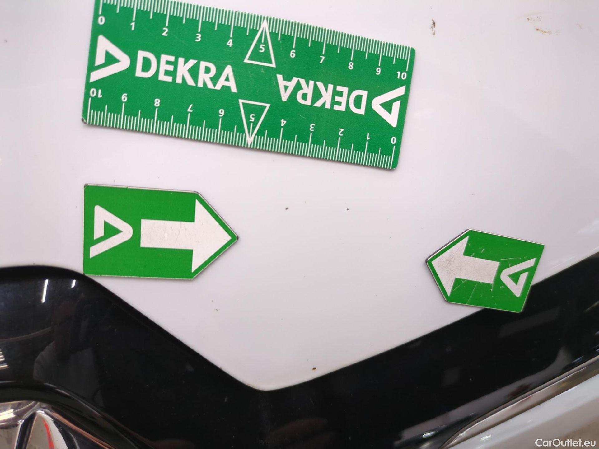  Renault  Clio  IV Air MediaNav 1.5 dCi 90CV BVM5 E6 #15