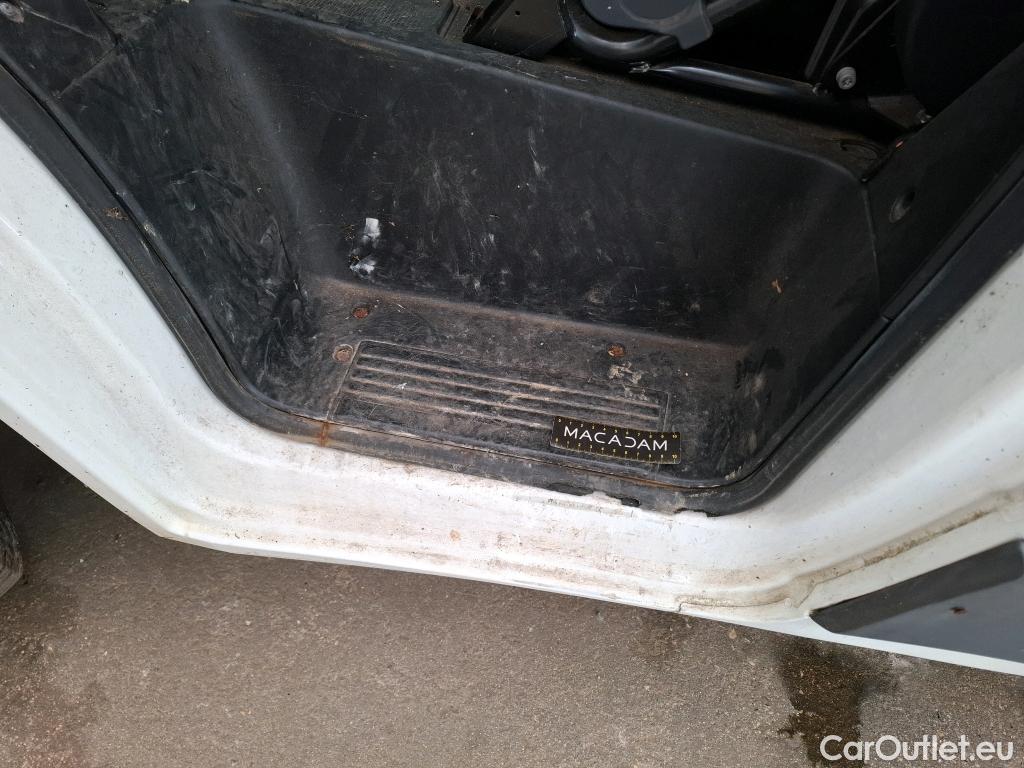  Citroen  Jumper CITROEN  VU 4p VNA 33 L2H2 HDI 130 Business fourgon tôlé #11