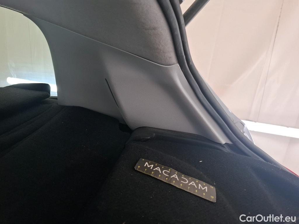  Peugeot  208  Affaire Premium Pack 1.5 HDi 100CV BVM6 E6dT #53