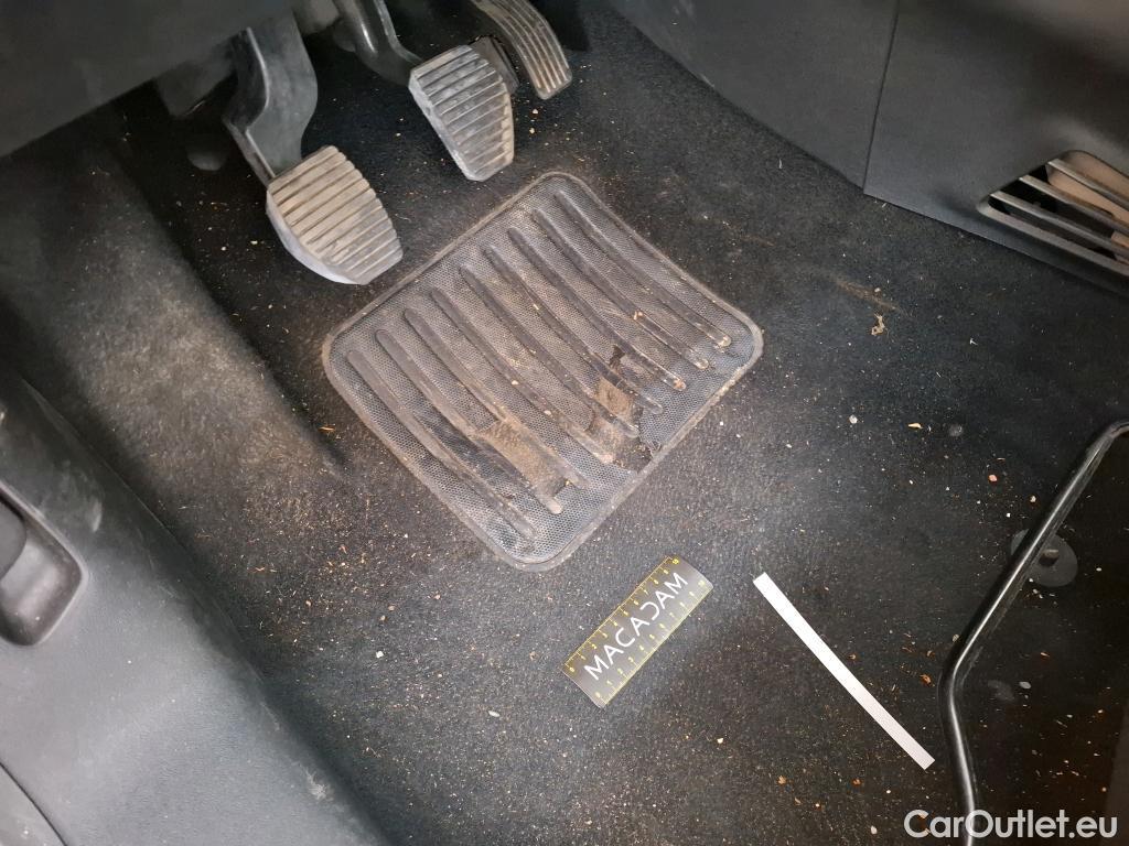  Peugeot  208  Affaire Premium Pack 1.5 HDi 100CV BVM6 E6dT #8