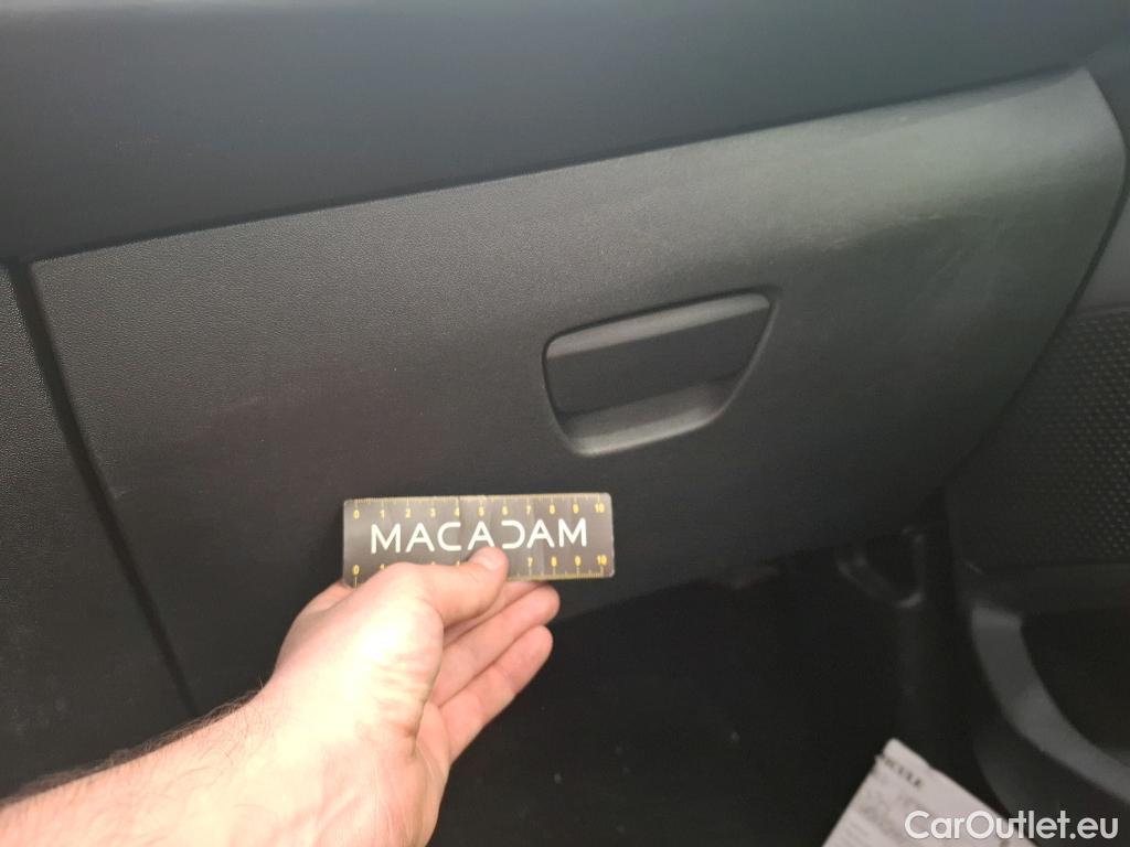  Peugeot  208  Affaire Premium Pack 1.5 HDi 100CV BVM6 E6dT #48