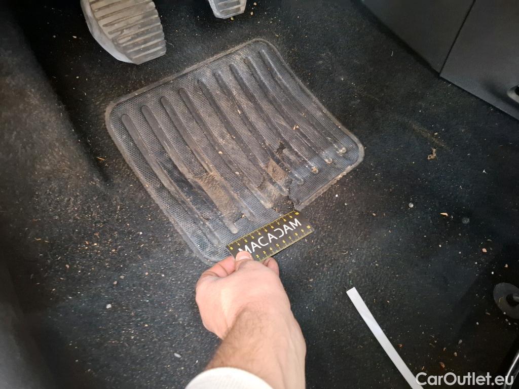  Peugeot  208  Affaire Premium Pack 1.5 HDi 100CV BVM6 E6dT #10