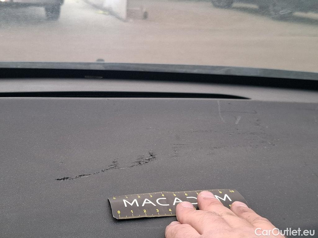  Peugeot  208  Affaire Premium Pack 1.5 HDi 100CV BVM6 E6dT #3