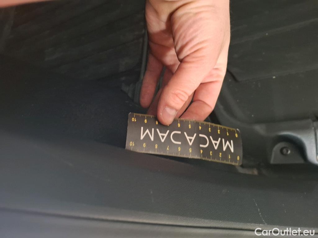  Peugeot  208  Affaire Premium Pack 1.5 HDi 100CV BVM6 E6dT #47