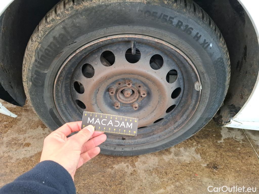  Peugeot  308  Premium Pack 1.6 HDi 100CV BVM5 E6 #53