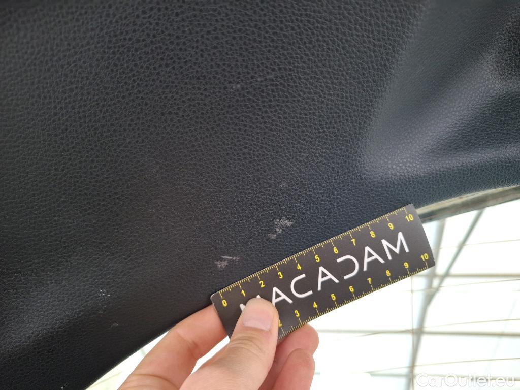  Toyota  Corolla TOYOTA  / 2018 / 5P / Berline Hybride 122h Dynamic Business Stage Acad #31