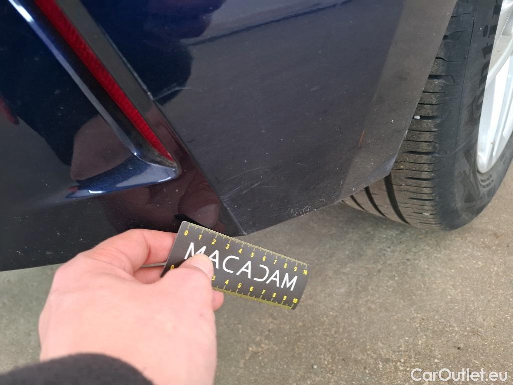  Toyota  Corolla TOYOTA  / 2018 / 5P / Berline Hybride 122h Dynamic Business Stage Acad #12