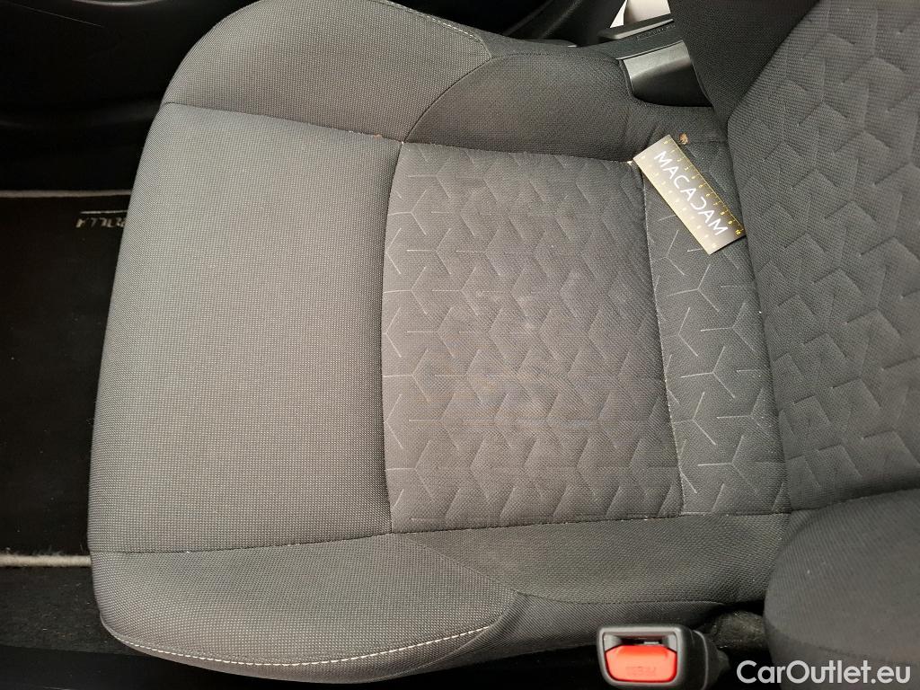  Toyota  Corolla TOYOTA  / 2018 / 5P / Berline Hybride 122h Dynamic Business Stage Acad #1